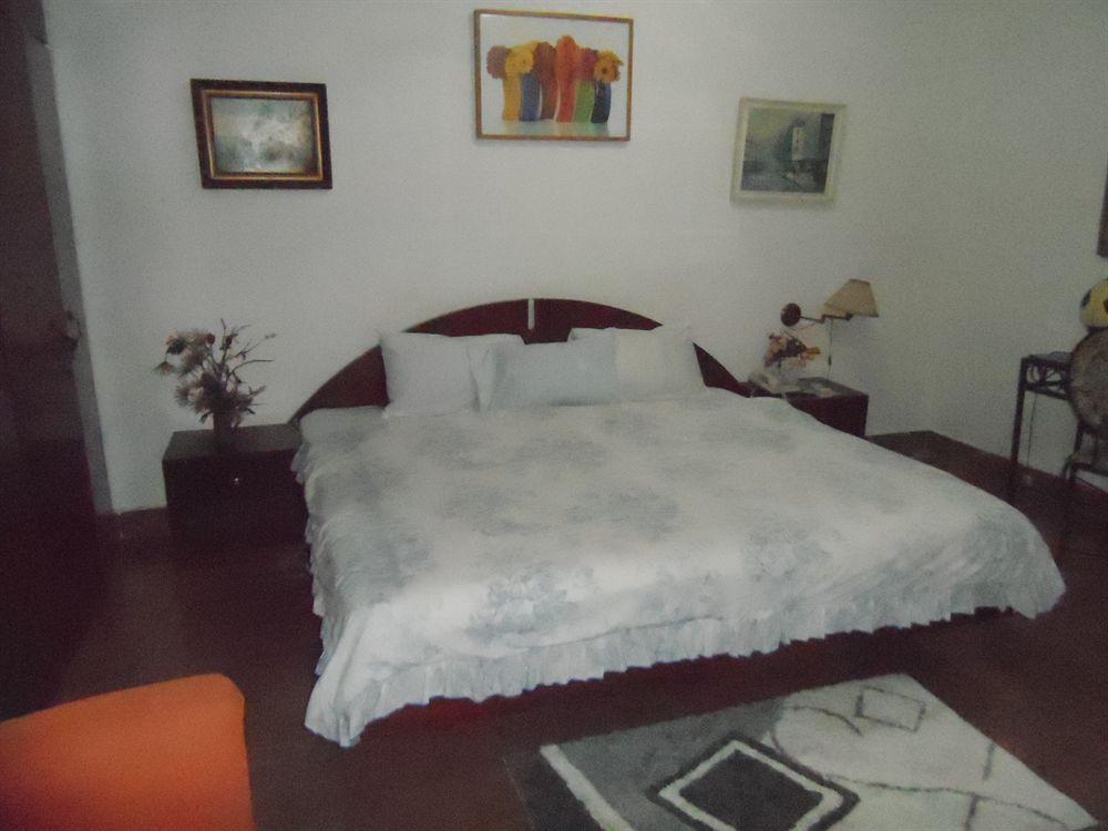 Hôtel Pink Panther Kumasi Extérieur photo