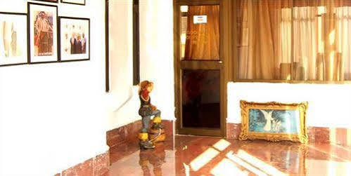 Hôtel Pink Panther Kumasi Extérieur photo